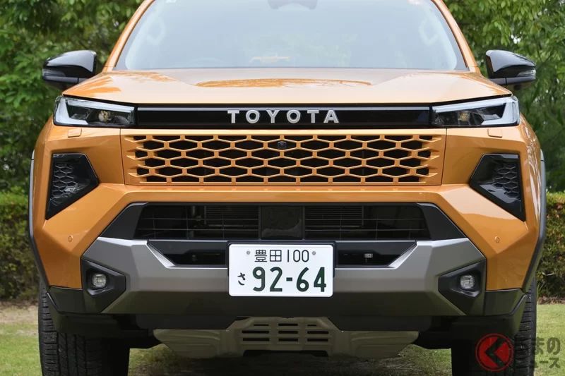Toyota Hilux新型實車公開　睽違約10年全面大改款！泰國與日本版本有什麼差異？開發者親自解答