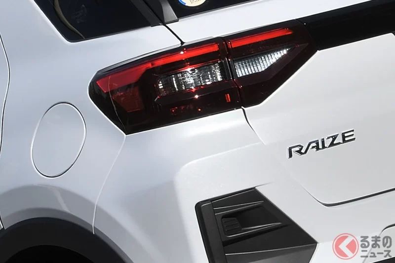 Toyota「Raize」真的很厲害！搭載獨家「100％純電Hybrid」系統，實現每公升28公里的驚人油耗！180萬日圓起就能入手的「最強Compact SUV」完整解析