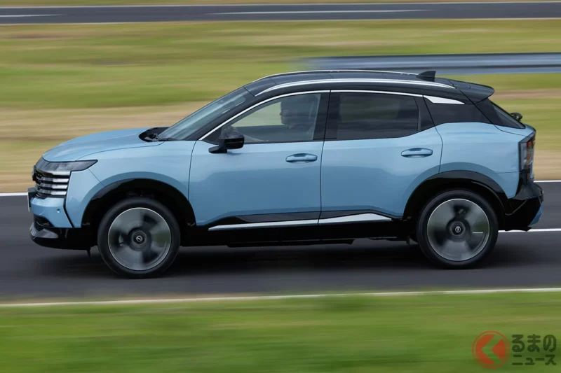 300萬日圓以下！日產「新型compact SUV」公開！睽違6年全面大改款，後座空間也變得「超寬敞」！日本首度採用、油耗達每公升25公里的「新世代powertrain」也很不錯！第二代「新型Kicks」到底有什麼變化？