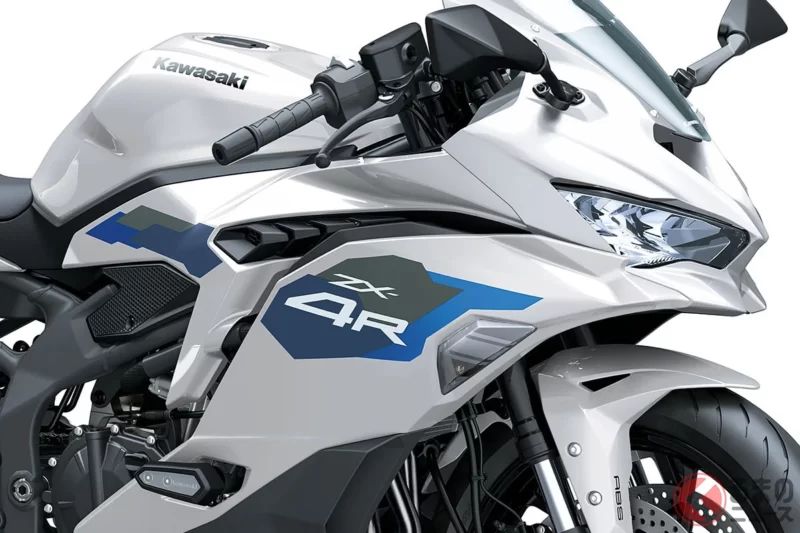 Kawasaki全新「supersport」車款登場！400cc最大80匹馬力，並支援與智慧型手機連動！採雙等級編成的「Ninja ZX-4R」2027 model正式亮相