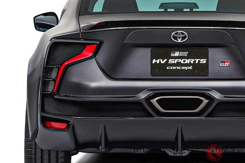Toyota的「2人座Sport Car」！竟然可以在「MT與AT」之間切換!? 採用「直立式頭燈」×開放式車頂設計的「GR HV Sport」究竟是什麼樣的車？
