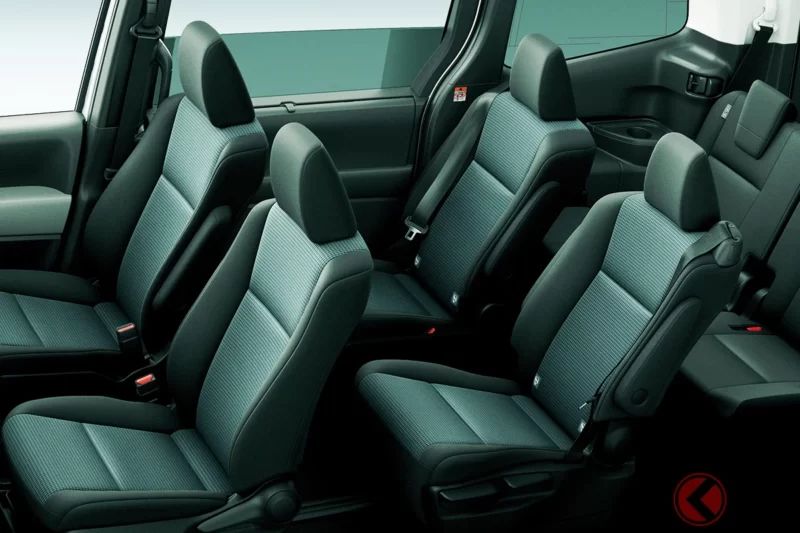新車326萬日圓！Toyota「新款Minivan」受到關注！每公升23.8km的低油耗表現，並標配「Toyota Safety Sense」！可選擇7人座、8人座的最入門「Noah」究竟如何？