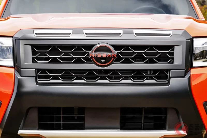 約470萬日圓！ 日產真正「5人座」皮卡採用初代「Terrano」風格設計！ 作為先行登場的「Hilux」與「Triton」競爭對手備受期待！ 全長達5.7公尺級「巨大車身」×超強動力規格！ 最新「Frontier」美國版導入日本的可能性如何？
