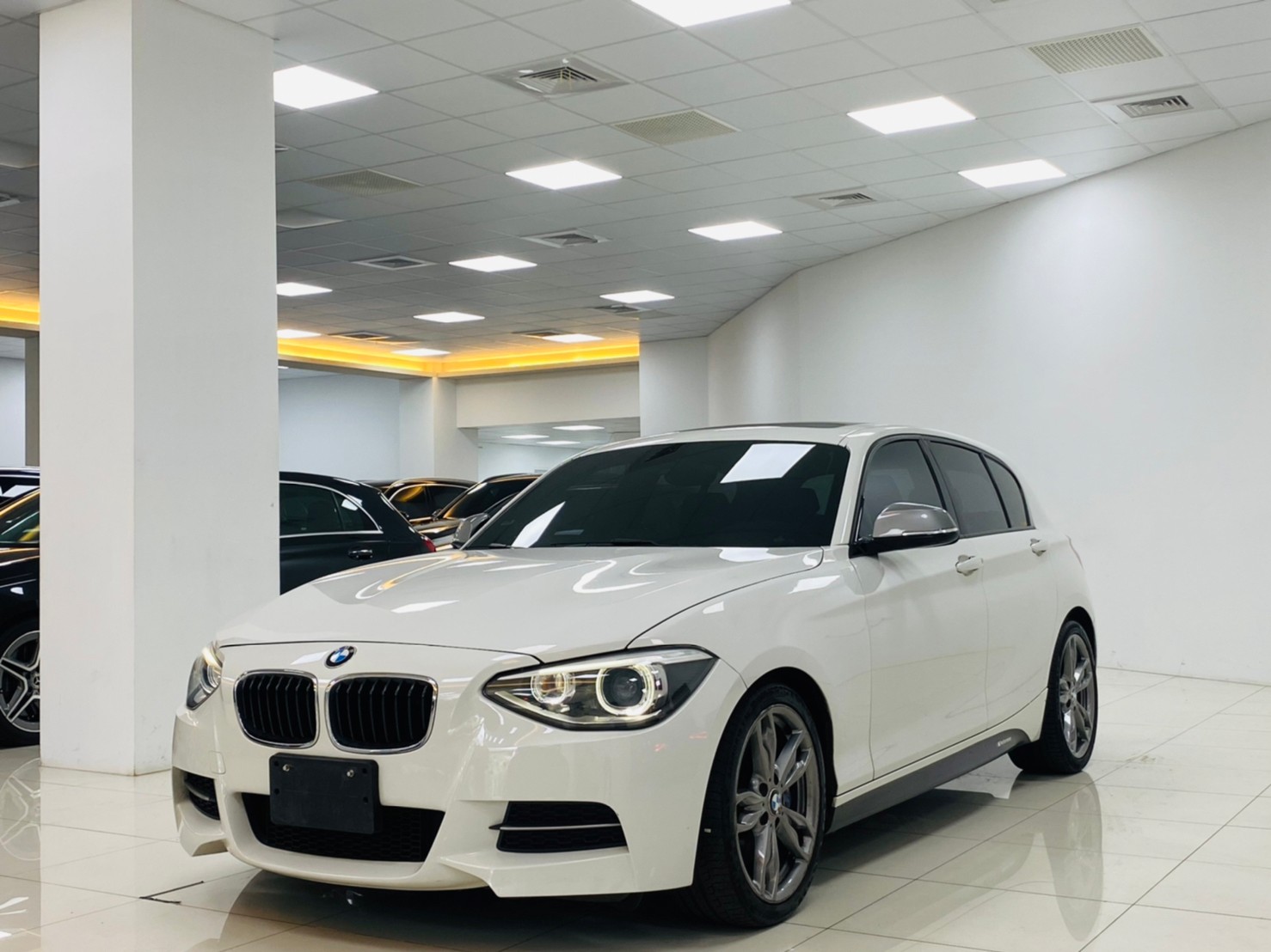 Bmw M135i 的價格 Findcar 找車網