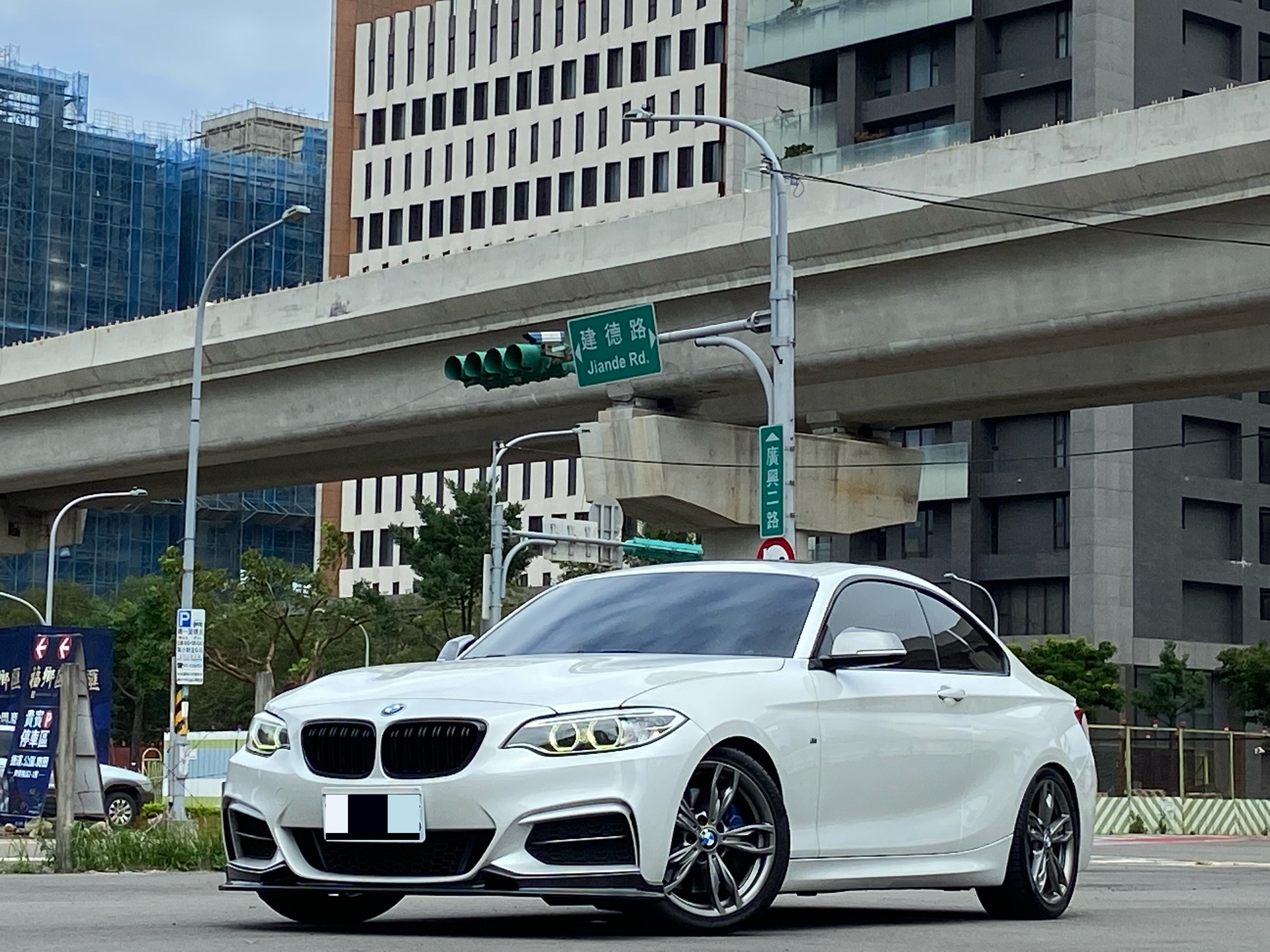 Bmw 寶馬m235i 15年中古車的價格 Findcar 找車網