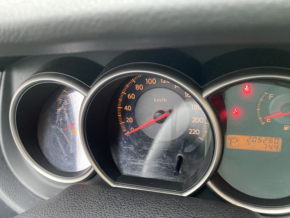 2008年日產Tiida 5門1.8優質代步車/原鈑件/里程保證  第13張相片